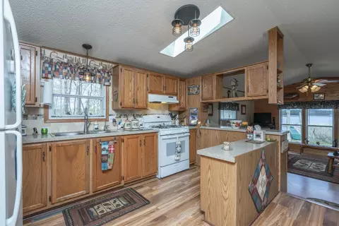 Kitchen - 51223 221st Pl, Mcgregor, MN 55760 photo 1 of 3