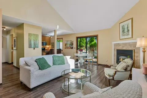 5410 Sanibel Dr, Minnetonka, MN 55343