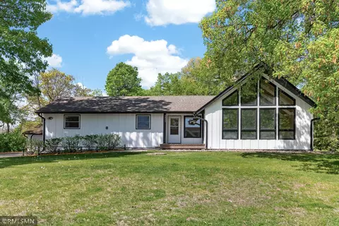 5931 Hobe Ln, White Bear Township, MN 55110