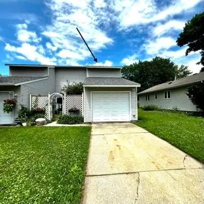 1821 28th St NW, Rochester, MN 55901