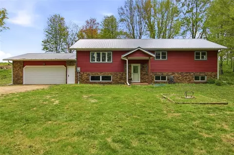 1237 County Rd N, Roberts, WI 54023
