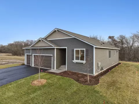 1566 Applegate Rd, New Richmond, WI 54017