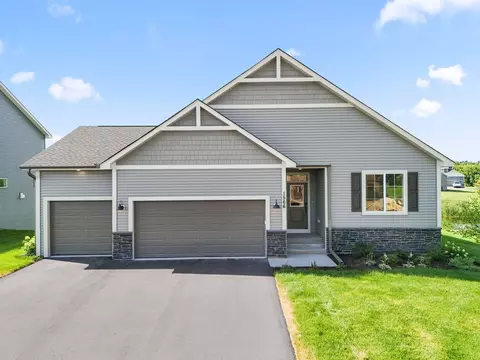 1566 Applegate Rd, New Richmond, WI 54017