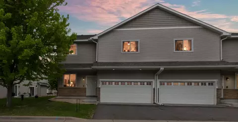 1283 County Road D Cir E #B, Saint Paul, MN 55109