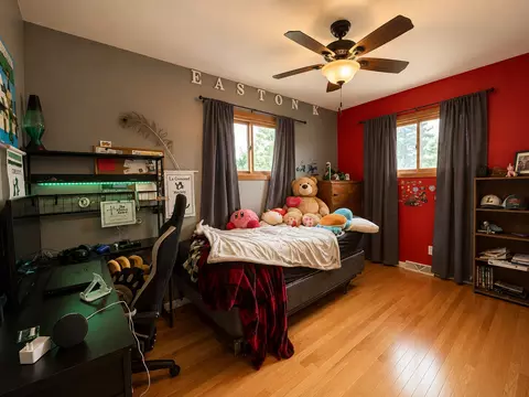 Bedroom - 1035 Balsam Ave, La Crescent, MN 55947 photo 2 of 4