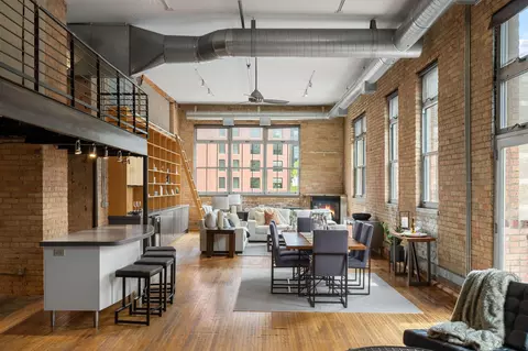 801 Washington Ave N #203, Minneapolis, MN 55401