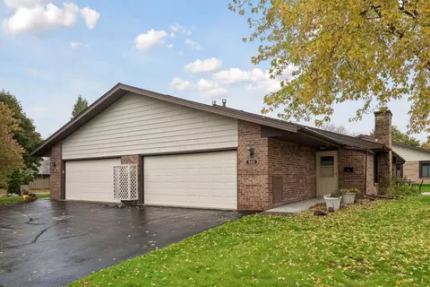 944 Zanzibar Ln N, Plymouth, MN 55447