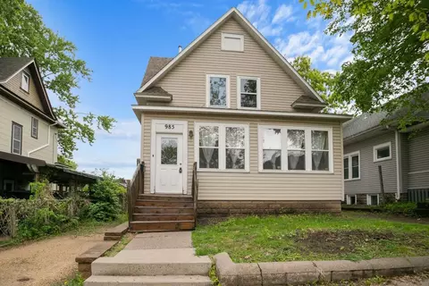 985 5th St E, Saint Paul, MN 55106