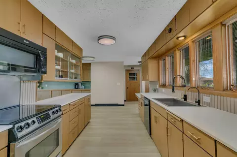 Kitchen - 420 6th Ave N, Cold Spring, MN 56320 photo 5 of 8