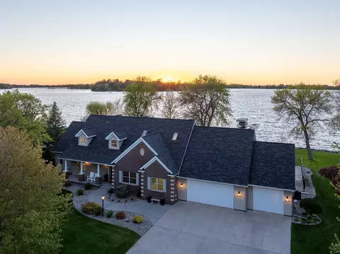 4470 Washington Blvd, Madison Lake, MN 56063