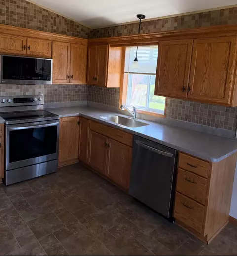 1505 3rd St SW, Rice, MN 56367