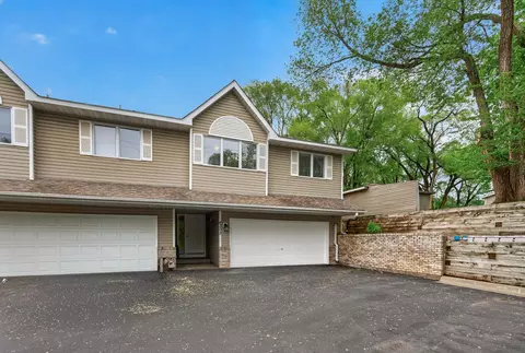 4302 Mccoll Dr, Savage, MN 55378