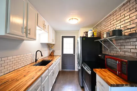 Kitchen - 30300 County 1, Spring Valley, MN 55975 photo 1 of 1