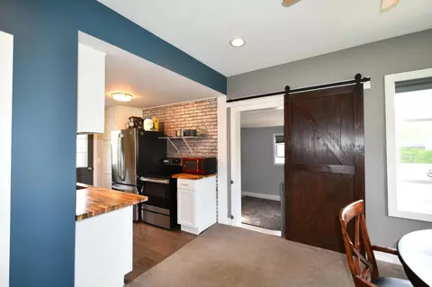 Entry Way - 30300 County 1, Spring Valley, MN 55975 photo 1 of 4