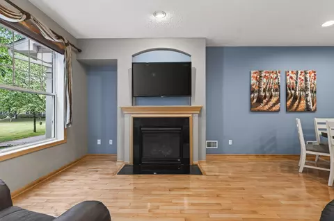 Living - 13493 Brick Path, Rosemount, MN 55068 photo 3 of 4