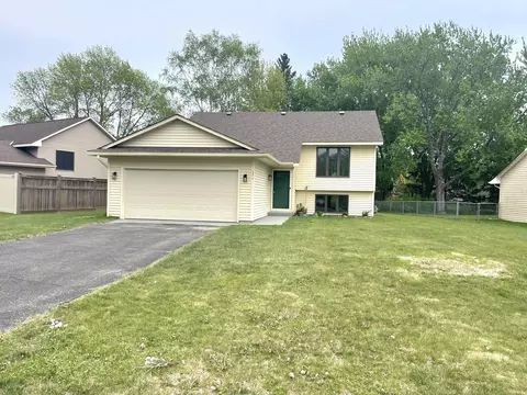 3914 Westbury Trl, Eagan, MN 55123