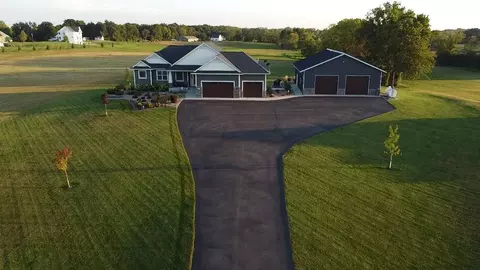 7979 117th St NW, Annandale, MN 55302