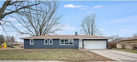 704 Washington Ave, Fairmont, MN 56031