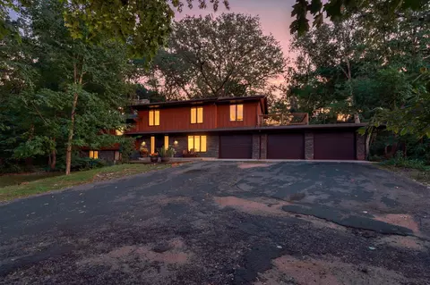 34 N Oaks Rd, North Oaks, MN 55127