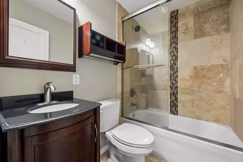 Bath - 5069 Bartlett Blvd, Mound, MN 55364 photo 1 of 1