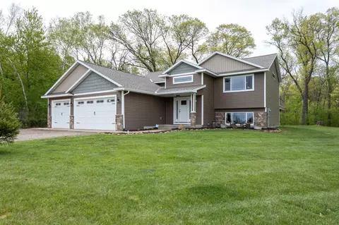 7956 325th Ave NW, Princeton, MN 55371