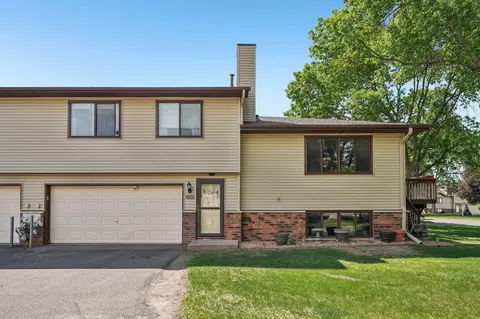 8720 N Maplebrook Cir, Brooklyn Park, MN 55445