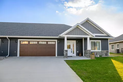 301 Old Glory Dr NE, Alexandria, MN 56308