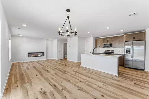 1224 Edge Cir, Jordan, MN 55352