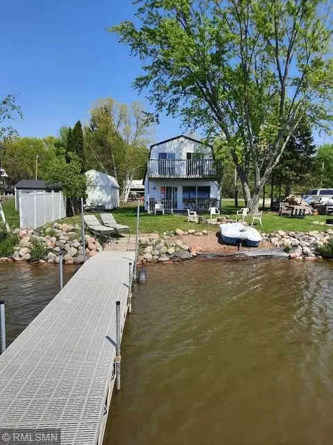 28584 Lakewood Dr NW, Isanti, MN 55040