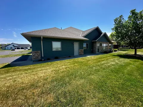 1636 Thunderbird Rd #11, Marshall, MN 56258 photo 3