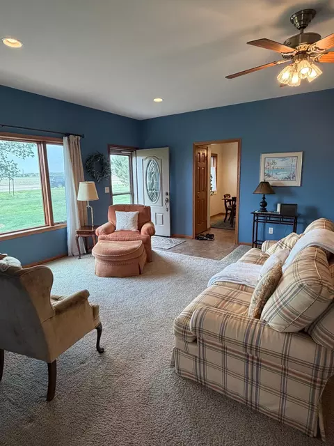1636 Thunderbird Rd #11, Marshall, MN 56258 photo 6