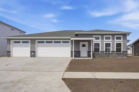 4312 23rd Ave S, Moorhead, MN 56560