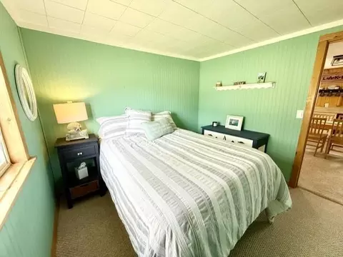 Bedroom - 45936 Devils Lake Rd, Perham, MN 56573 photo 3 of 5