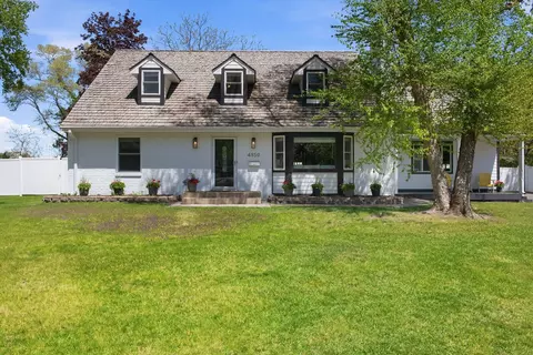 4850 W 64th St, Edina, MN 55435