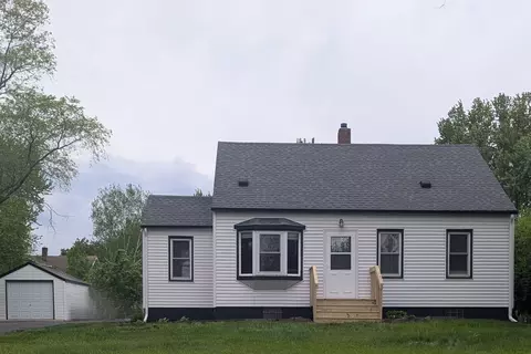30 Elm Ave S, Maple Lake, MN 55358