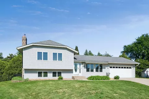 7920 W 107th Street Cir, Bloomington, MN 55438