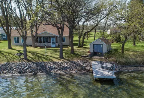 20997 Elks Point Rd, Fergus Falls, MN 56537