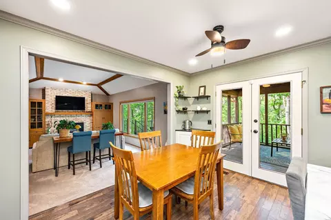 Dining - 4769 White Oak Ct, Eagan, MN 55122 photo 2 of 2