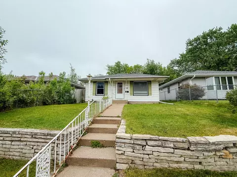 5154 Sheridan Ave N, Minneapolis, MN 55430