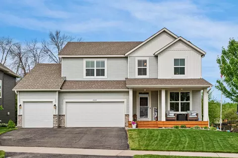 20674 Hamlet Ave N, Forest Lake, MN 55025