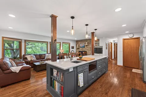 Kitchen - 1842 Beecher Dr, Eagan, MN 55122 photo 8 of 8