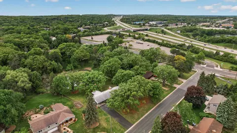 View/Area - 1842 Beecher Dr, Eagan, MN 55122 photo 4 of 7