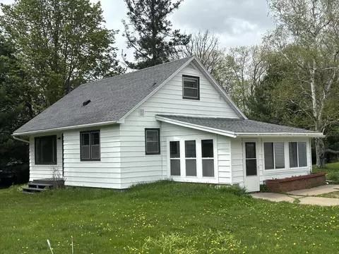 762 4th St SE, Aitkin, MN 56431