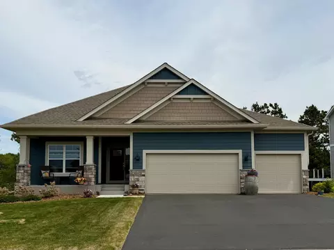 8034 Glenwood Dr, Circle Pines, MN 55014