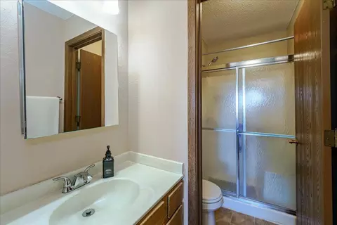 Bath - 3440 Golfview Dr #315, Eagan, MN 55123 photo 2 of 2