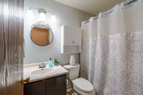 Bath - 3440 Golfview Dr #315, Eagan, MN 55123 photo 1 of 2
