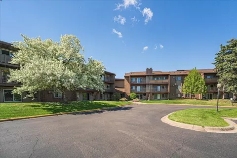 Exterior - 3440 Golfview Dr #315, Eagan, MN 55123 photo 5 of 13