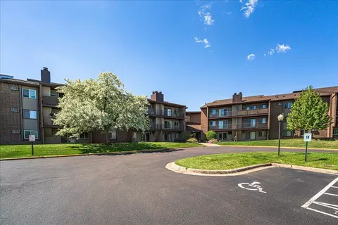 Exterior - 3440 Golfview Dr #315, Eagan, MN 55123 photo 6 of 13
