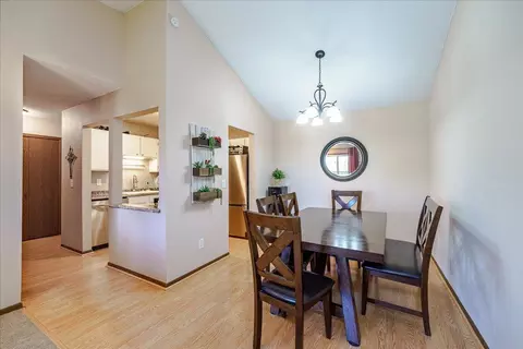 Dining - 3440 Golfview Dr #315, Eagan, MN 55123 photo 2 of 2