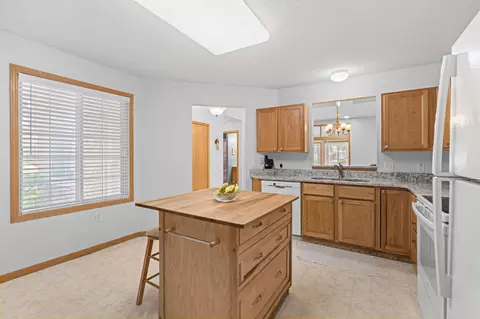 9120 Prairieview Ln N, Champlin, MN 55316 photo 13